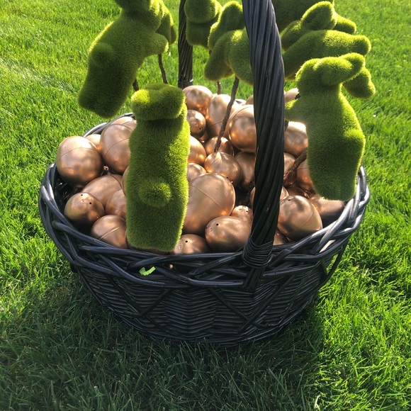 Golden Easter Egg & Bunny Basket - Picture 3 of 7